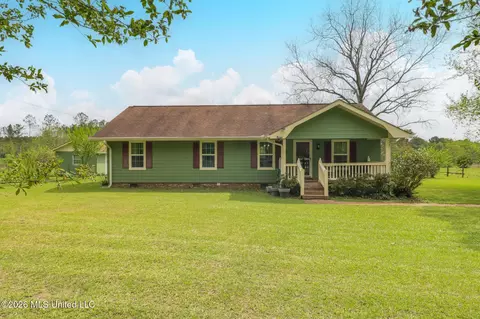 395 Fairley Rd, Lumberton, MS 39455