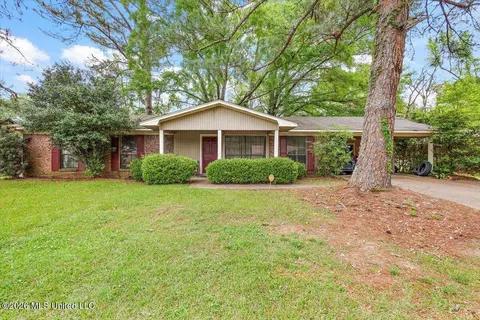 5814 Deer Trl, Jackson, MS 39211