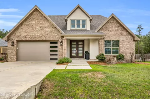 7523 Crooked Stick Dr, Diamondhead, MS 39525