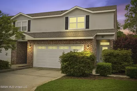 2830 Palmer Dr #B7, Gulfport, MS 39507