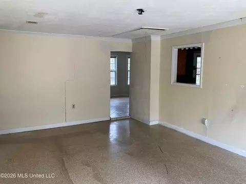 Living - 120 Richview Pl, Jackson, MS 39206 photo 1 of 2