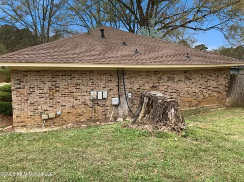 Exterior - 120 Richview Pl, Jackson, MS 39206 photo 2 of 3