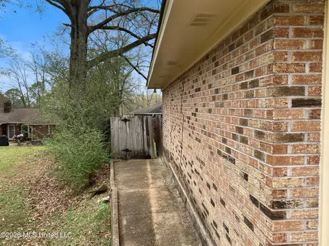 Exterior - 120 Richview Pl, Jackson, MS 39206 photo 3 of 3