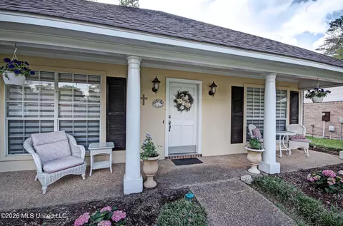 Exterior - 1210 Michael St, Flowood, MS 39232 photo 4 of 12