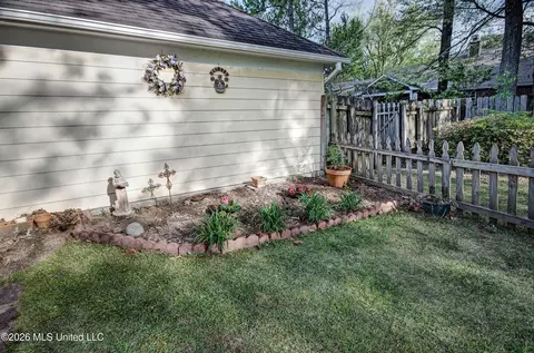 Exterior - 1210 Michael St, Flowood, MS 39232 photo 9 of 12