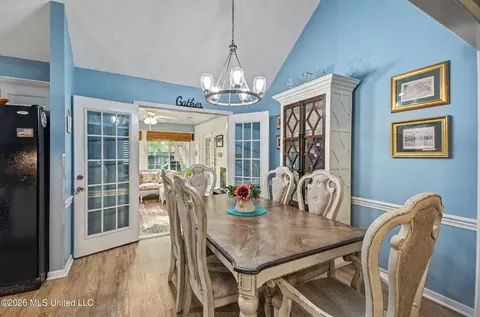 Dining - 1210 Michael St, Flowood, MS 39232 photo 2 of 2