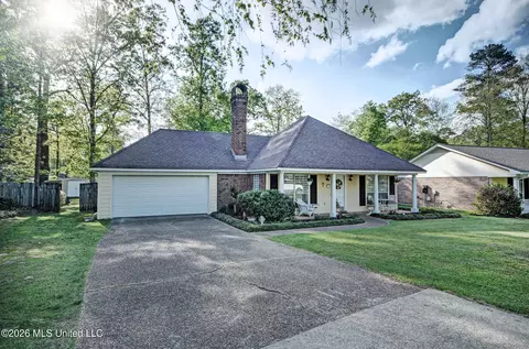 1210 Michael St, Flowood, MS 39232