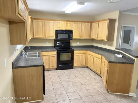 Kitchen - 813 Whippoorwill Dr, Brandon, MS 39047 photo 1 of 3