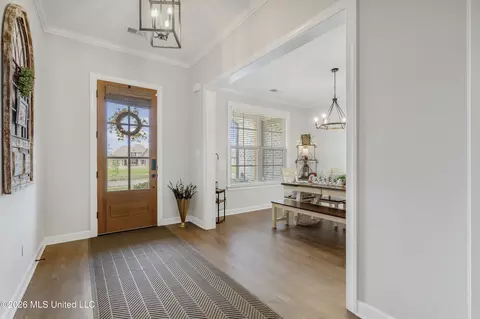 Entry Way - 1706 Bristol Dr, Nesbit, MS 38651 photo 1 of 1