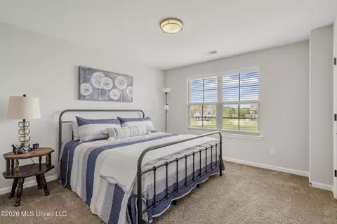 Bedroom - 1706 Bristol Dr, Nesbit, MS 38651 photo 5 of 5