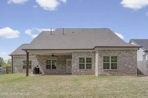 Exterior - 1706 Bristol Dr, Nesbit, MS 38651 photo 4 of 6