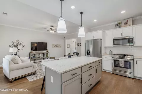 Kitchen - 1706 Bristol Dr, Nesbit, MS 38651 photo 1 of 3