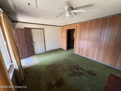 Living - 8 County Road 529, Como, MS 38619 photo 2 of 2