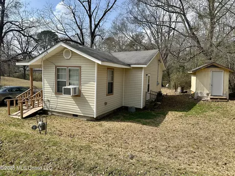 313 Josephine St, Gloster, MS 39638 photo 2