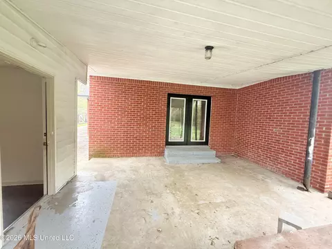 Exterior - 2135 Long St, Grenada, MS 38901 photo 1 of 3