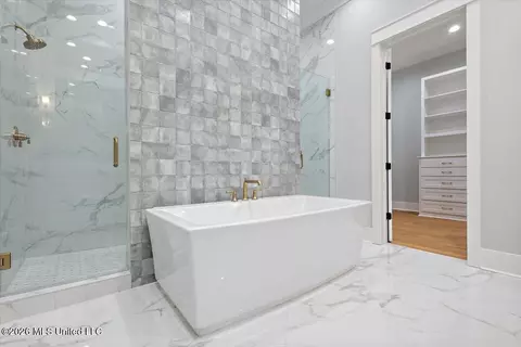 Bath - 214 Welchshire Dr, Madison, MS 39110 photo 5 of 10