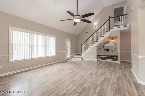 Living - 445 Augusta Dr, Hernando, MS 38632 photo 1 of 4