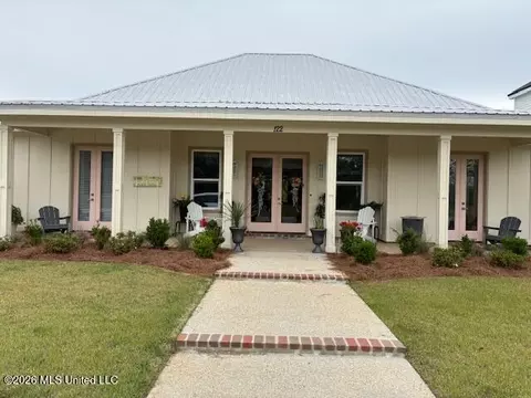 122 Seaside Oaks Dr, Pass Christian, MS 39571