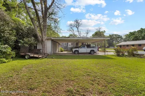 Exterior - 172 Holmes St, Lucedale, MS 39452 photo 6 of 6