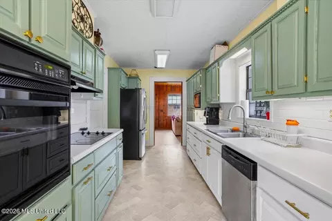 Kitchen - 172 Holmes St, Lucedale, MS 39452 photo 2 of 3
