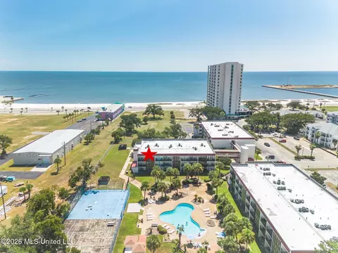 2046 Beach Blvd #B315, Biloxi, MS 39531