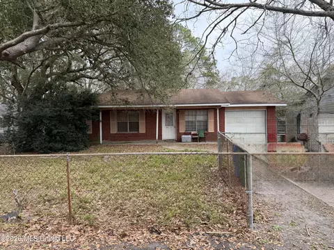 3110 Argentina St, Pascagoula, MS 39581