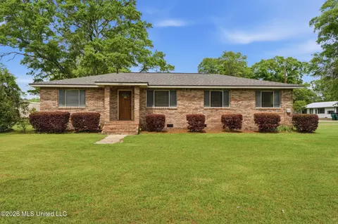 200 Harvey Ave, Petal, MS 39465