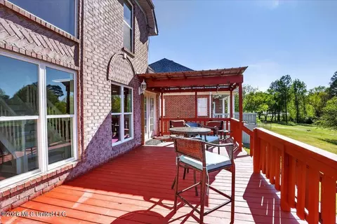 Exterior - 1203 Lake View Dr, Hernando, MS 38632 photo 9 of 10