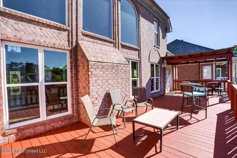 Exterior - 1203 Lake View Dr, Hernando, MS 38632 photo 8 of 10