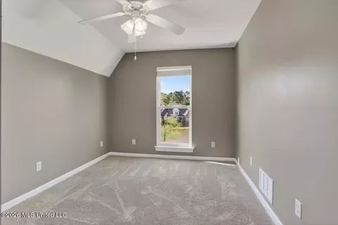 Bedroom - 1203 Lake View Dr, Hernando, MS 38632 photo 6 of 8