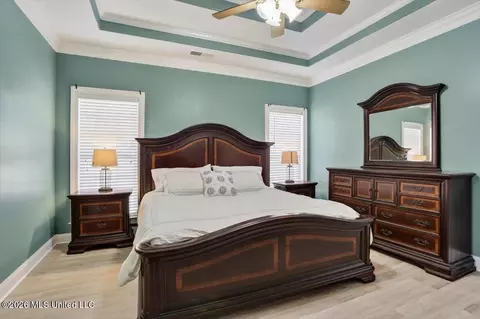 Bedroom - 1203 Lake View Dr, Hernando, MS 38632 photo 2 of 8