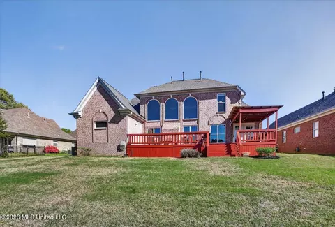 Exterior - 1203 Lake View Dr, Hernando, MS 38632 photo 10 of 10