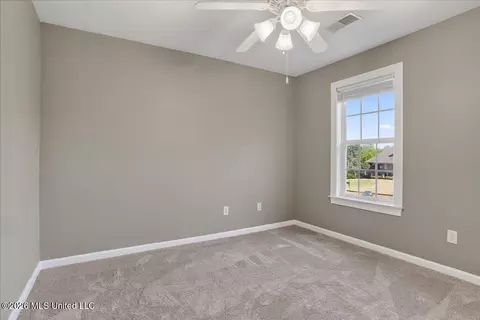 Bedroom - 1203 Lake View Dr, Hernando, MS 38632 photo 4 of 8
