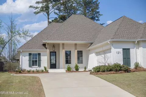 121 Herons Bay Cir, Madison, MS 39110