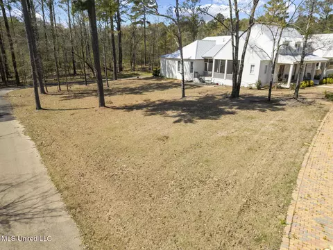 137 W Florida Blvd, Madison, MS 39110 photo 4