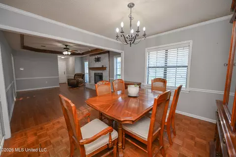 Dining - 6406 Cherokee Dr, Olive Branch, MS 38654 photo 1 of 2