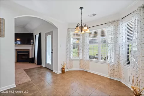 Dining - 695 Robertson Way, Hernando, MS 38632 photo 2 of 2