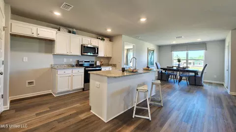 Kitchen - 106 Strawberry Dr, Lucedale, MS 39452 photo 1 of 3