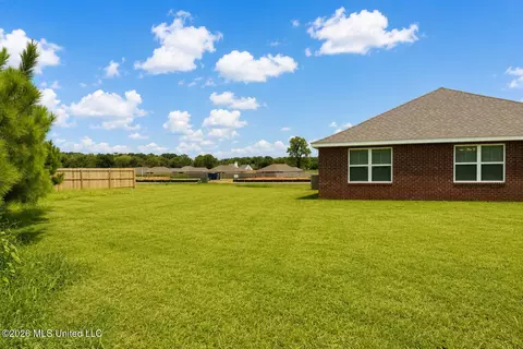 Exterior - 106 Strawberry Dr, Lucedale, MS 39452 photo 2 of 3
