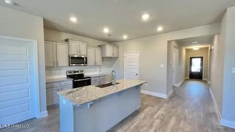 Entry Way - 14158 Tern Blvd, Biloxi, MS 39532 photo 1 of 4