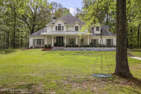 108 Antlers Ln, Madison, MS 39110
