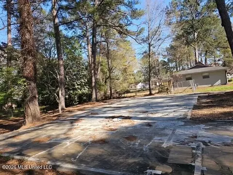 4642 Nisqually Rd, Jackson, MS 39206 photo 2
