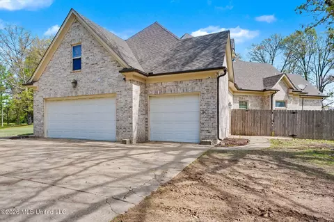 Exterior - 1808 Malone Rd, Nesbit, MS 38651 photo 5 of 15