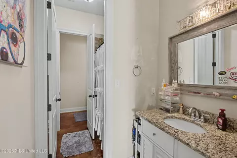 Bath - 1808 Malone Rd, Nesbit, MS 38651 photo 3 of 4