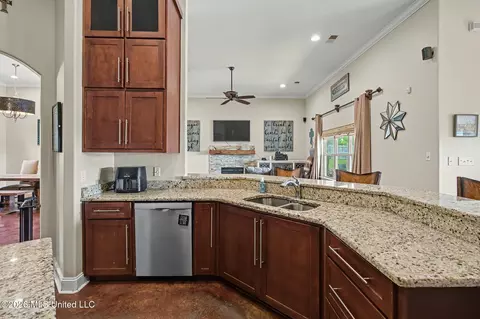Kitchen - 1808 Malone Rd, Nesbit, MS 38651 photo 3 of 4