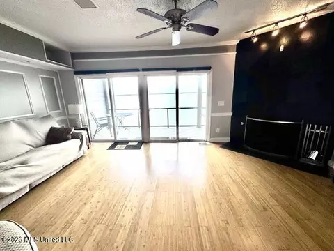 Living - 61 Breakers Ln, Ridgeland, MS 39157 photo 1 of 3