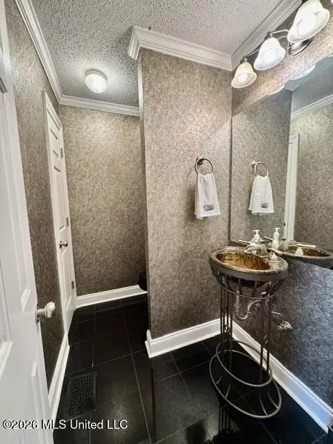 Bath - 61 Breakers Ln, Ridgeland, MS 39157 photo 1 of 5