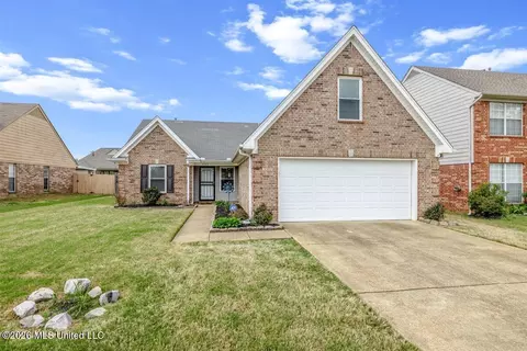 5743 Fawn Dr, Southaven, MS 38672