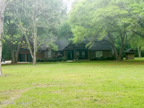 17713 Highway 613, Moss Point, MS 39562