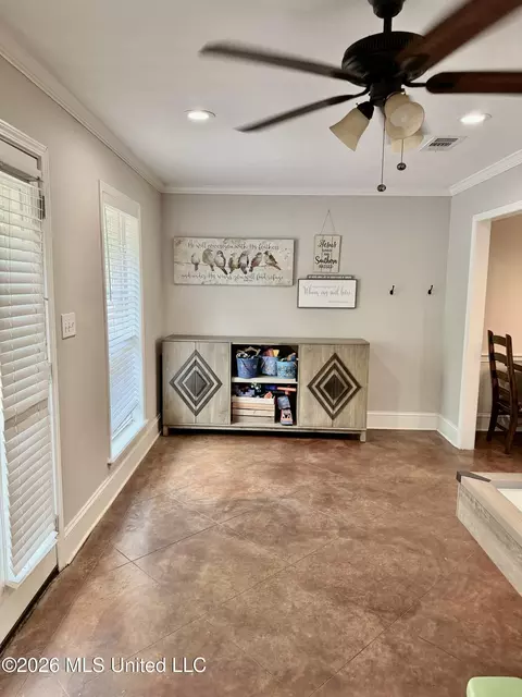 Entry Way - 1007 Cobblestone Pl, Brandon, MS 39042 photo 3 of 3